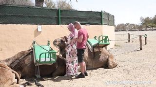 Hatalmas didkós arab picsa szexelése