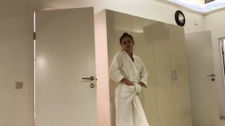 Orosz tini pici picsa análba kefélbe