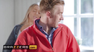 Brazzers - Petite Princess Eve és méretes fallosz