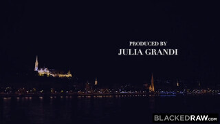 BlackedRaw - Emily Cutie két csoki kárót kap