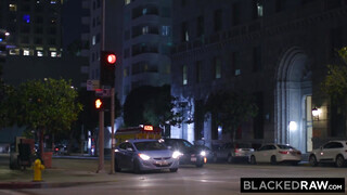 BlackedRaw - Madelyn Monroe és a néger péló