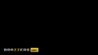 Brazzers - Bella Rolland a tanár úrral kúrel