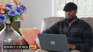 Brazzers - Ember Snow és a néger farok