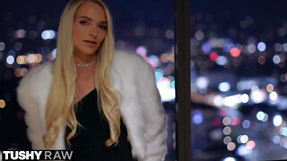 TUSHYRAW - Lana Sharapova a szőrös pinás világos szőke picsa