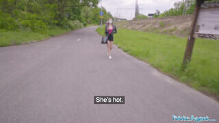 Public Agent - Mia Rose a méretes csöcsű tini csaj