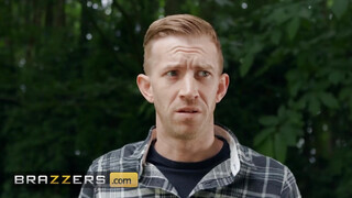 Brazzers - Alice Judge az erdőben közösül