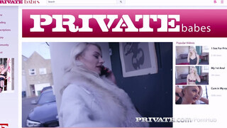 Private.com - A méretes keblű Elizabetha Romanova rábukik a farokra