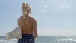 Private.com - Angelika Grays hátsó bejáratba dugva