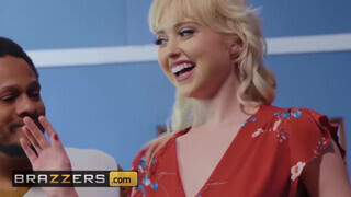 Brazzers - Chloe Cherry és a fotós hapsi