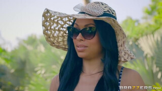 Bethany Benz a szexmániás brazil milf - Brazzers