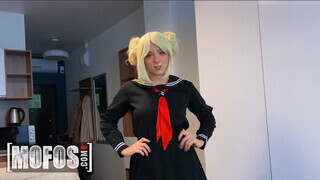 Mofos - Sweetie Fox a cosplayes nőci popsiba kefélve
