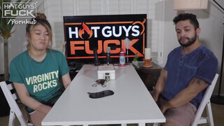 Hot guys fuck - a japán picsa nagyon örül a hatalmas fasznak