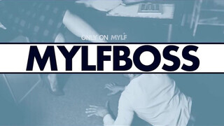 MYLF - Melissa Lynn a tetovált dögös milf