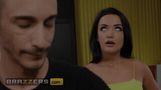 Brazzers - Zuzu Sweet-et análba dugja a Barista hapsi