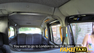FakeTaxi - Latin Amerikai csaj dug a taxissal