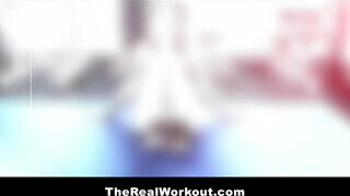 TheRealWorkout - Callie Nicole megdugva a teremben