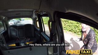Fake Taxi - Brooke Jameson az óriás didkós milf