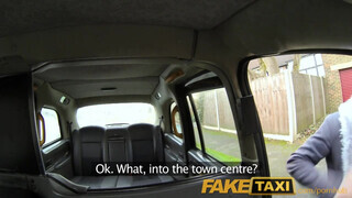 FakeTaxi - cseh bige széttárja a lábait és mindent enged