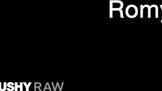 TUSHYRAW - Romy Indy a bombázó latin
