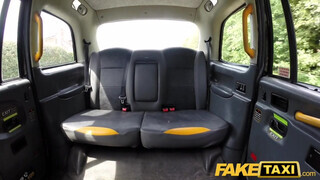 Fake Taxi - Ashleigh Devere a nagy kannás lány