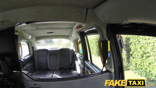 Fake Taxi - ki kell nyalni a taxis fenekét