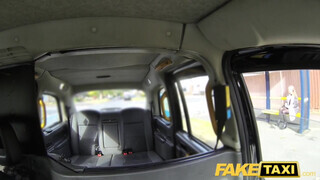 Fake Taxi - Cuki világos szőke kiscsaj megkefélve