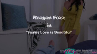 Reagan Foxx a szexelni akaró mostoha anya