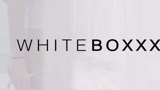 WhiteBoxxx - A szeretője előtt csinálja a nőci