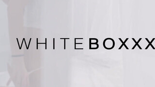WhiteBoxxx - nyuszinak öltözött csaj megkúrva