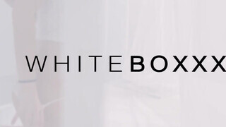 WHITEBOXXX - a rendes kiscsaj megoszotik a faszon