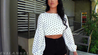 EvilAngel - Vicki Chase a izgató ázsiai milf
