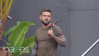 Babes - Anya Krey kúrel a kertész pasival