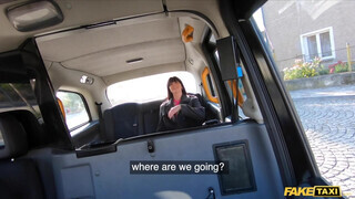 Fake Taxi - Tetovált olasz lány megkúrva