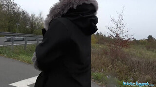 Public Agent - Kiki Minaj a brit fiatal kisasszony