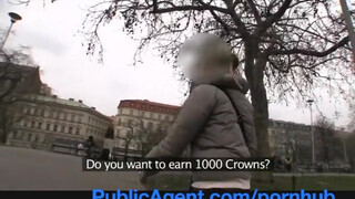 PublicAgent Hajléktalan picsa nem tud a hotelben fizetni