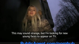 PublicAgent - Karol Lilien a hatalmas didkós szöszi