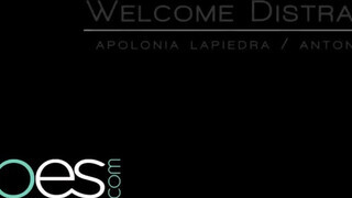 Babes - Apolonia Lapiedra a dögös latina tini