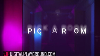 DigitalPlayground - Három kisasszony élvezkedik