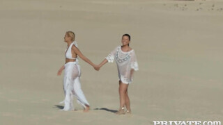 Private com - Agatha Vega a tengerparton szexel