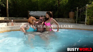 Lola Fauve és Sophia Laure hármasban szexelnek