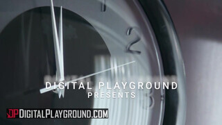 DigitalPlayground - Kira Noir a dögös félvér picsa