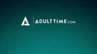 21 SEXTURY - Monika Fox megdöngetve punciba és seggbe is