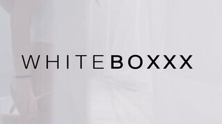 WhiteBoxxx - Oxana Chic pinája megrakva