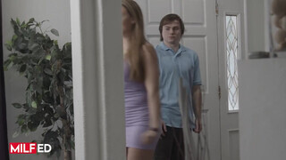 MILFED - Kagney Linn Karter fiatal hapsival kúr