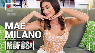 MOFOS - Mae Milano muffja bekúrva alaposan