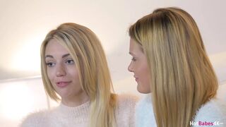 Blake Eden és Abby Cross szenvedélyes leszbikus kényeztetése