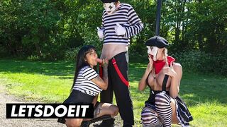 Sexy Street Mimes bemutatja: Dögös hármas nagy mellekkel és hatalmas farkakkal a LetsDoeIt csatornán