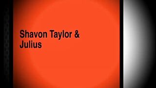 Chavon Taylor buja MILF-je mohón élvezi a vastag fekete farok mély behatolását a fenekébe
